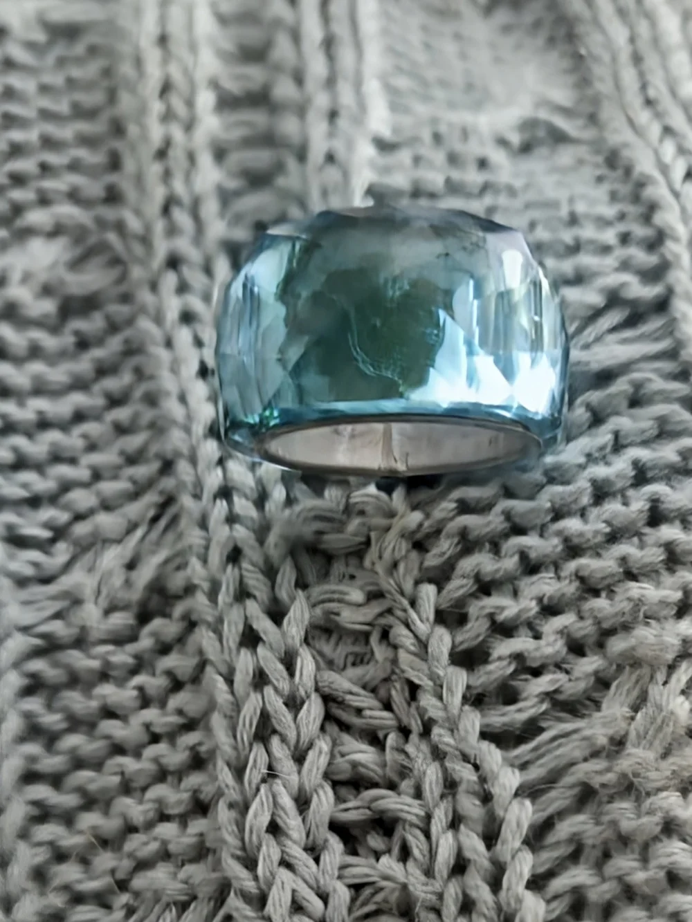 Blue Swarovski Nirvana Cocktail Ring Size 58/8 - Picture 1 of 7